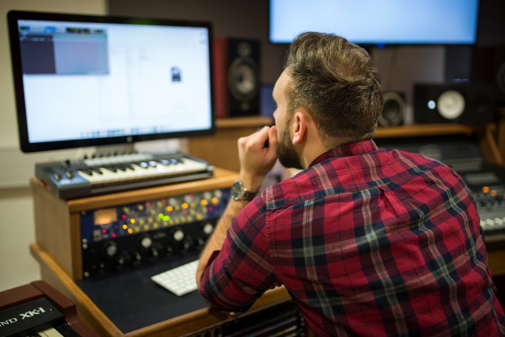 LEVEL 3 DIPLOMA IN MUSIC PRODUCTION